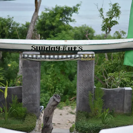Sunday Huts Lembongan