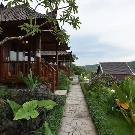 Sunday Huts Lembongan