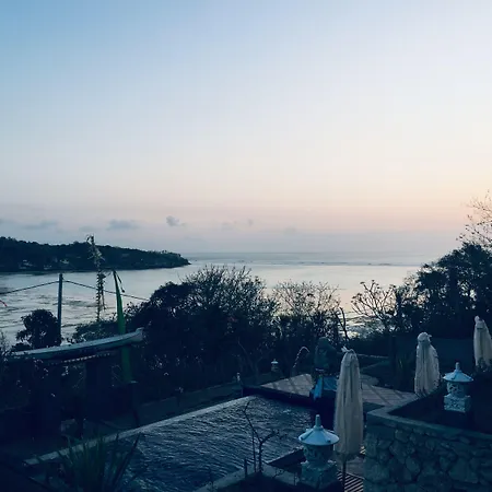 Sunday Huts Lembongan