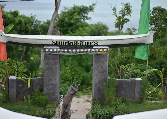 招待所 Sunday Huts