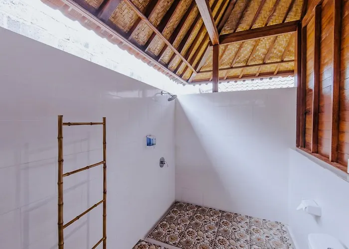 Sunday Huts 3* Nusa Lembongan